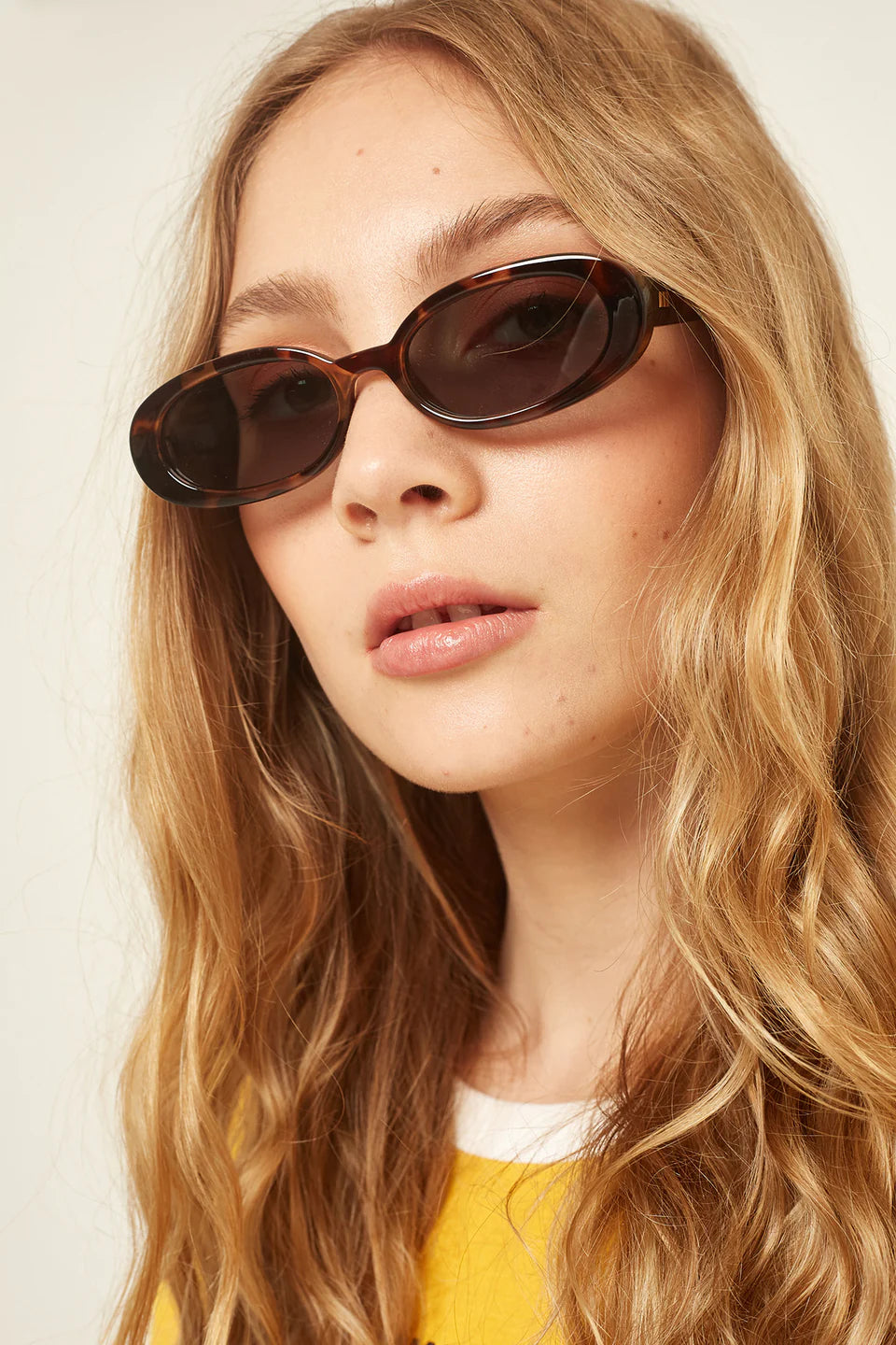 Le Specs Outta Love Wide Fit LWF2552265 - Tort Le Specs Outta Love Wide Fit LWF2552265 - Tort