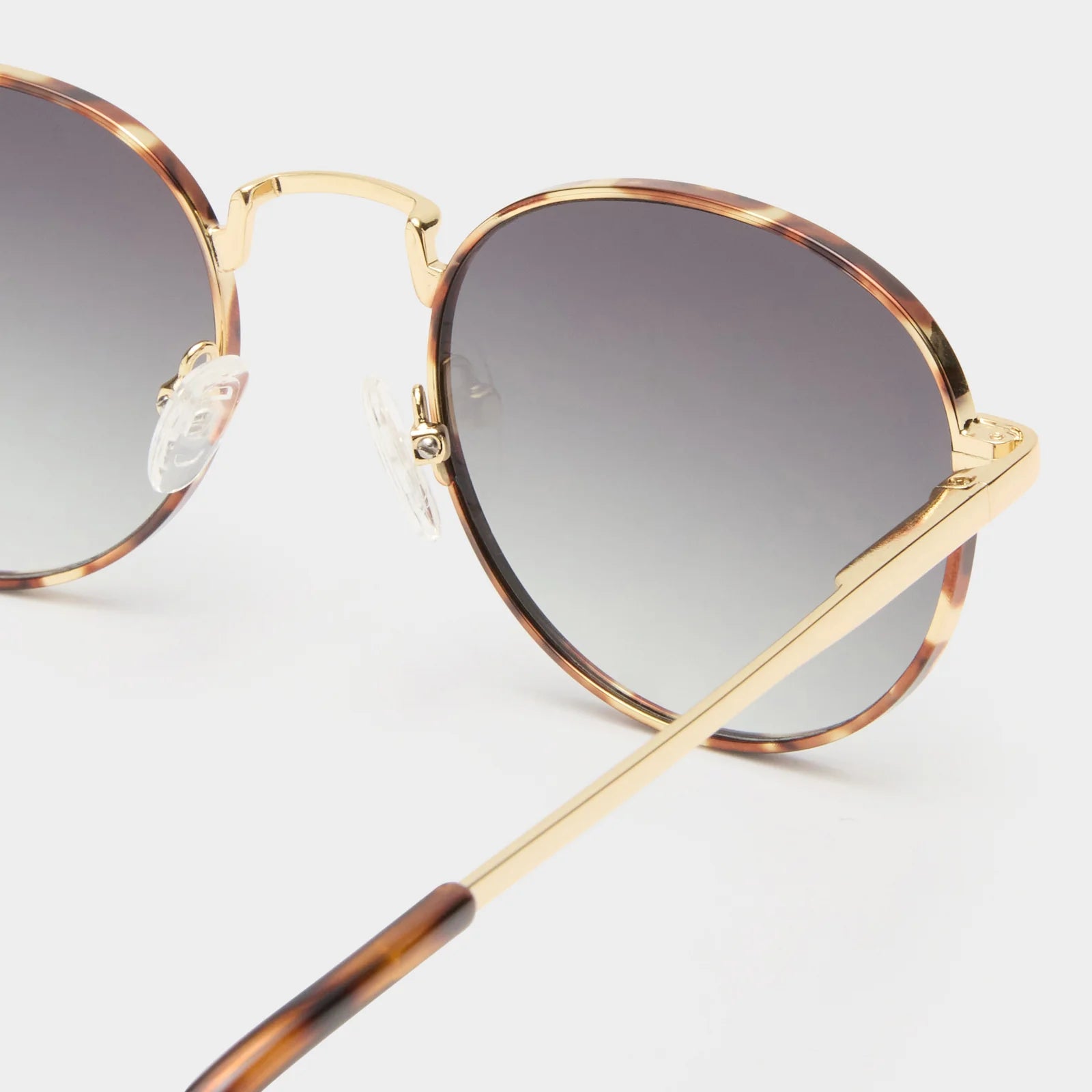 Le Specs Lost Legacy - Tort / Gold Le Specs Lost Legacy - Tort / Gold
