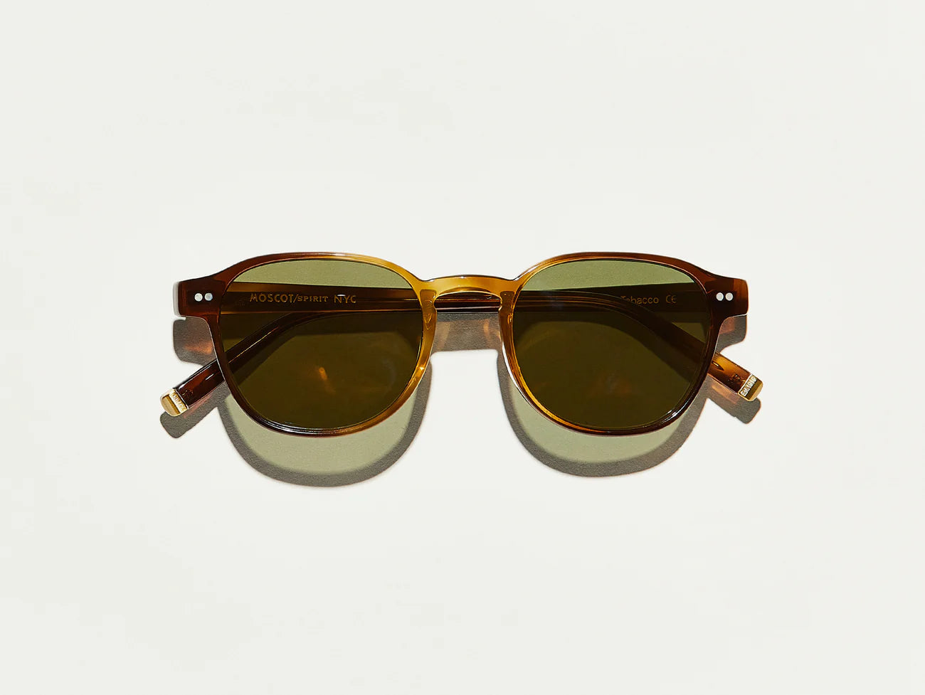 moscot arthur tobacco Spirit EYE GALLERY PARIS This square silhouette is offered in three sizes for a comfortable Moscot ARTHUR SUN 2001-26 Tobacco