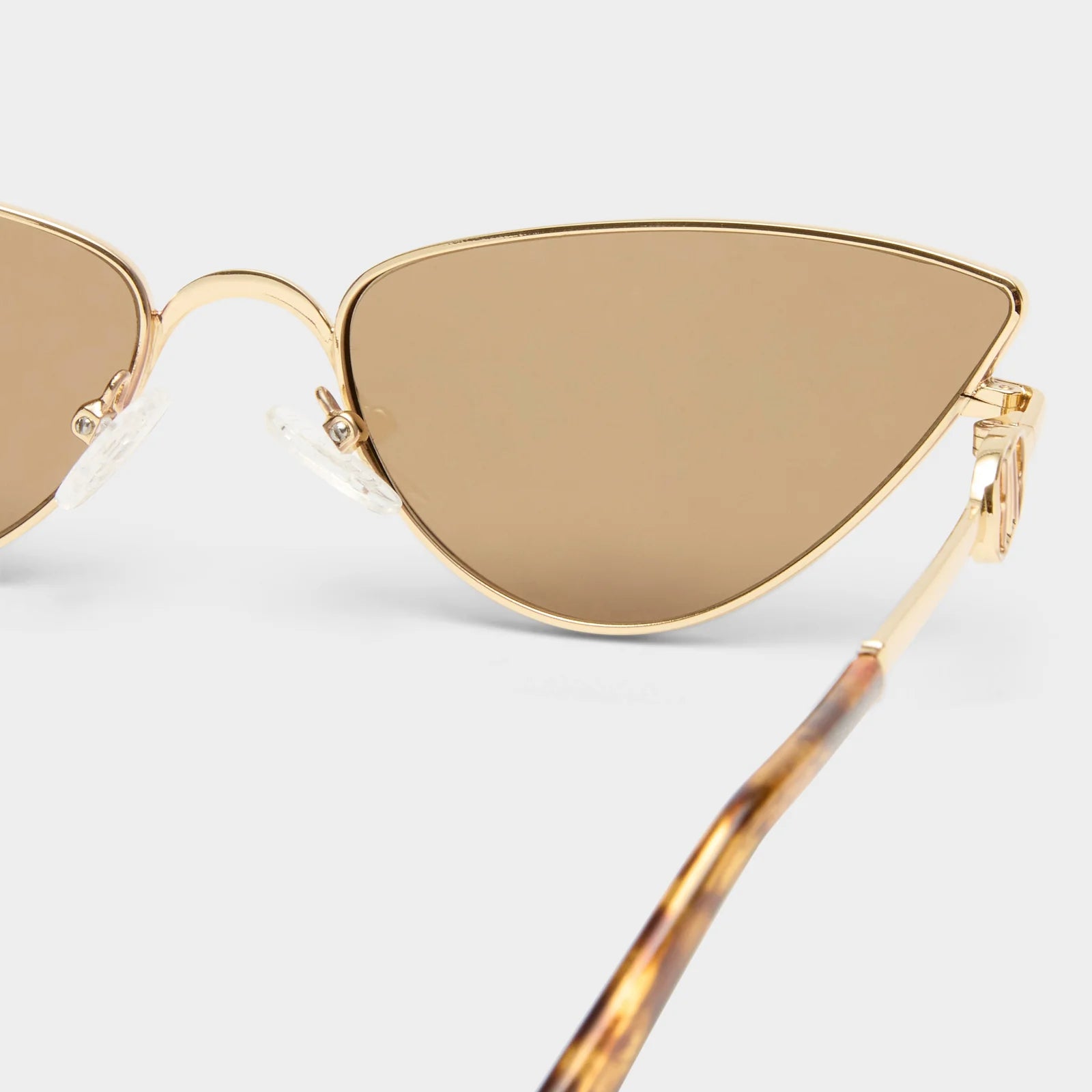 Le Specs The Soiree Bright Gold Le Specs The Soiree Bright Gold